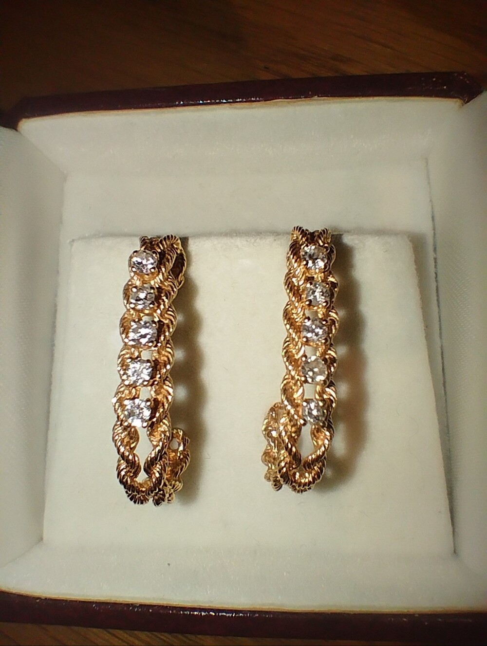 14kt gold earrings